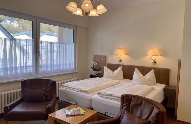 Doppelzimmer Komfort mit Balkon - Hotel Haus Hohenzollern/haus Ambiente