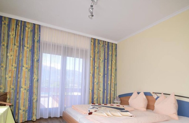 Doppelzimmer mit Bergpanoramablick - Pension Frankhofer