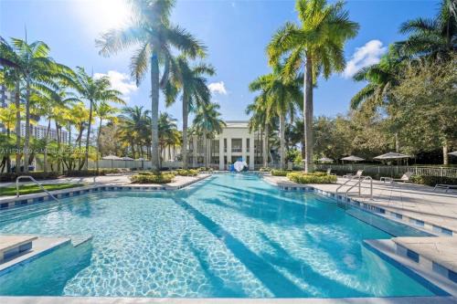 Doral Pool 1107 by Wave Properties
