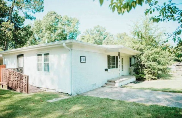 Double Diamond Rentals - Comfortable 4-bdr Home