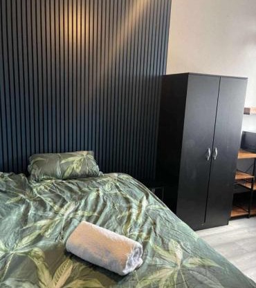 Double en suit room in Levenshulme