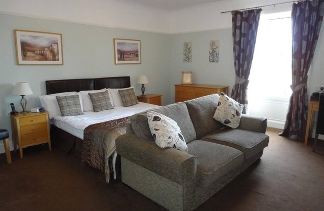 Double Ensuite at Inchture Hotel