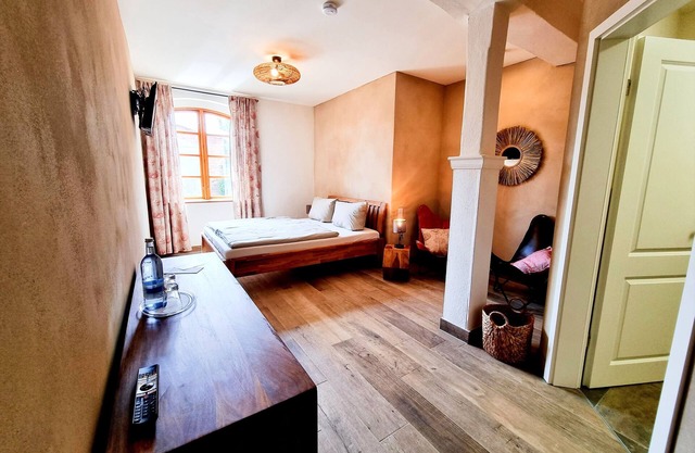 Double room-#7 Fleur NEU im EG-Deluxe-Ensuite with Bath