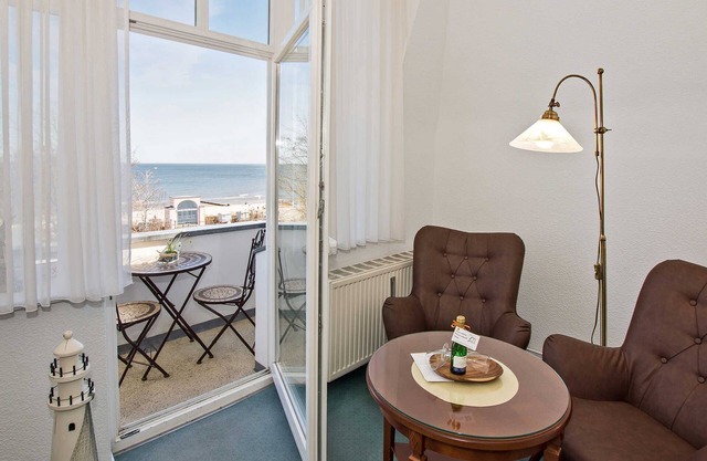 Double room comfort with sea view - Strandvilla Imperator | Hotel &