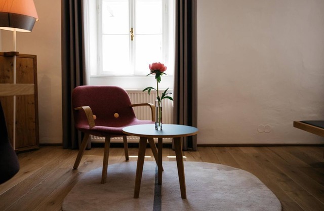 Double room "medium", incl. breakfast - non-refundable rate - arthotel Blaue Gans