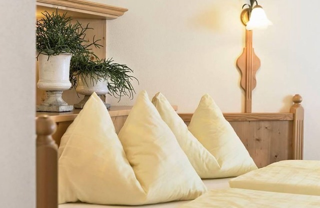 Double room with shower, WC "Dorfblick" - Untermüllnergut, country hotel