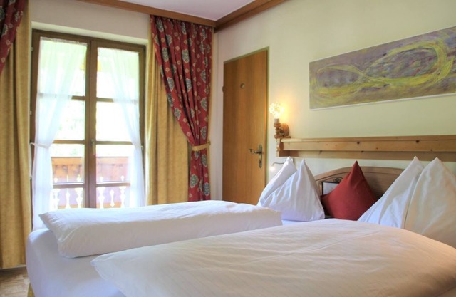 Double room with shower, WC - Bauernhofhotel "die Unterbergerin"