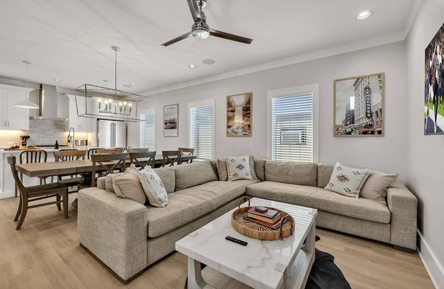 Double Treble - 2 Townhomes - Private Rooftops
