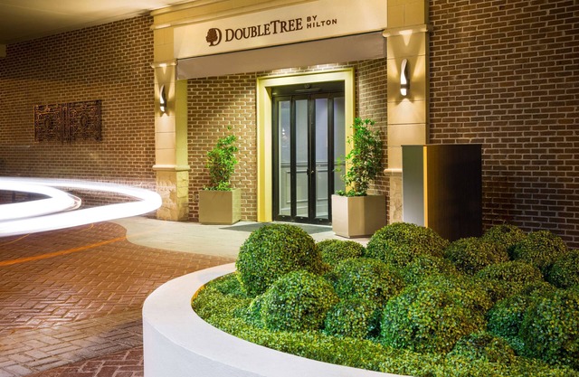 DoubleTree by Hilton Hotel Savannah Historic District