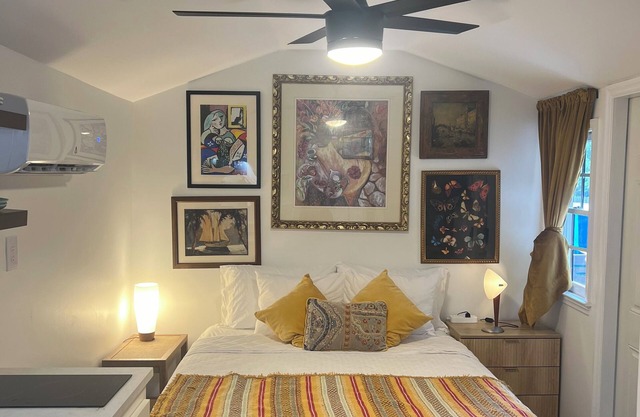 Downtown Charleston Studio Guesthouse