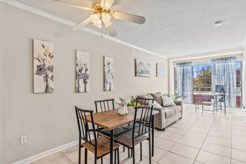 Downtown Columbia Apartment