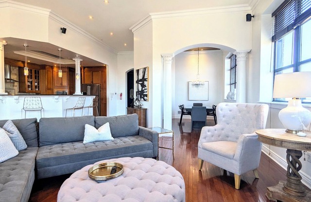 Downtown Penthouse Getaway - Walkable, Private Parking, Holiday Lights