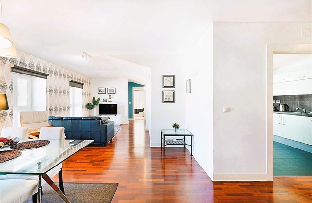 Downtown River Side by Homing