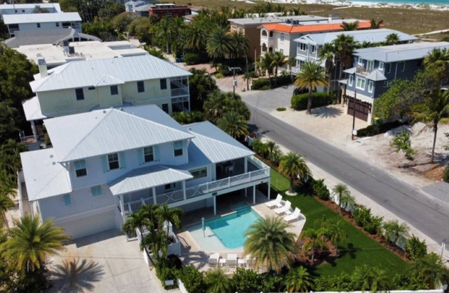 Dragonfly - Southern charm on the North end of Anna Maria Island