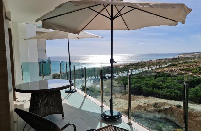 DREAM VIEWS OF THE SEASHORE APARTMENT