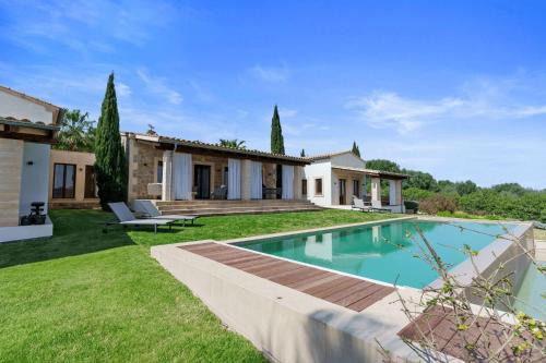 Dreamlike Finca with garden infinity pool panoramic views