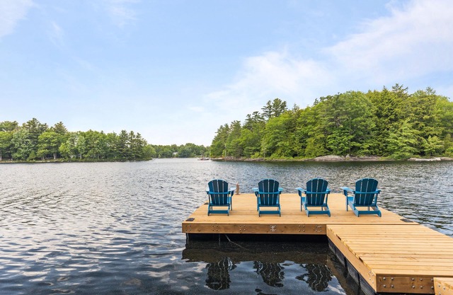 Dreamscape Cottage with Sauna, Waterfront, Fire Pit