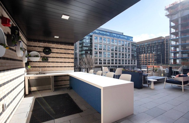 Dreamy NoMa 1BR w/W/D, Concierge & Gym, nr Metro, by Blueground