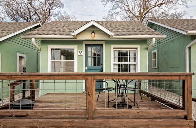 Driftwater Resort Cabin #12 with Lake Taneycomo Access & Pool!