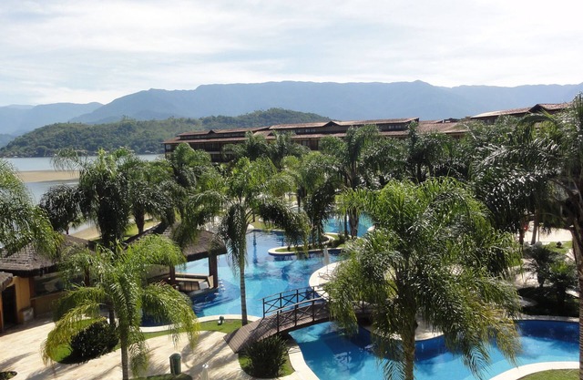 Duplex apartment at the Promenade Angra Resort & Marina, on the beach, 309/1