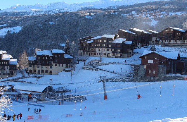 Duplex at the foot of the slopes and pool