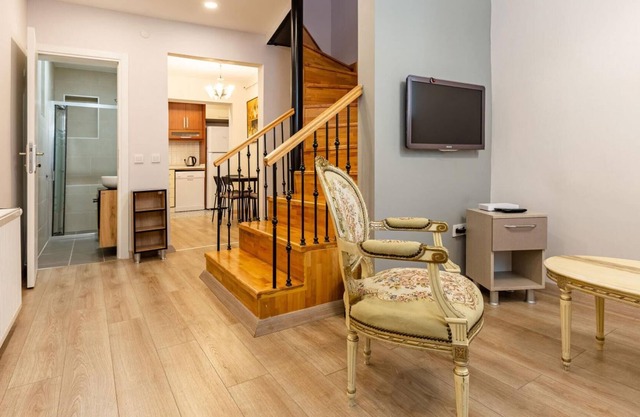 Duplex House near Trendy Attractions in Sisli