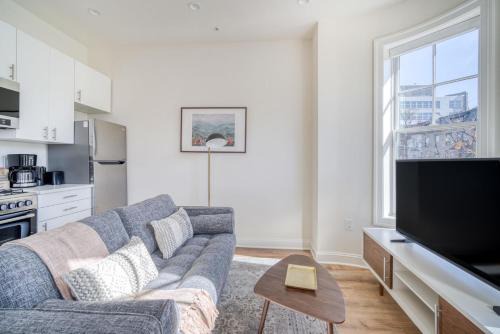Dupont Circle 2br w wd nr dining bars WDC-749