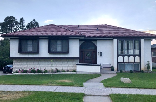 E Bountiful 3Br 2Bath Great view good parking close to public transport