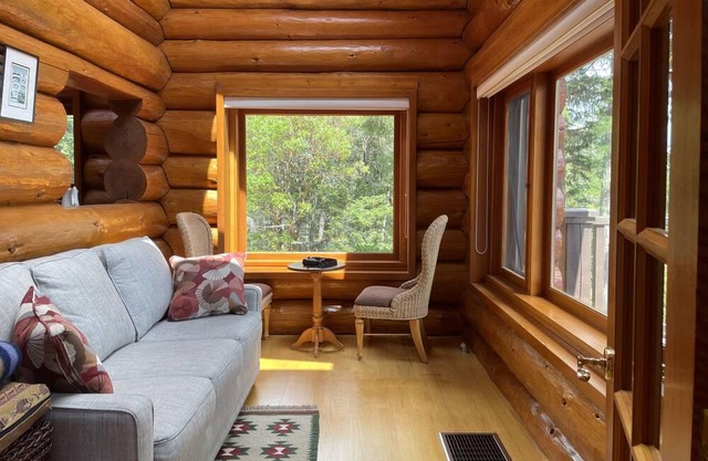 Eagle Crest: NEW LISTING, located next to pristine East Sooke Regional Park