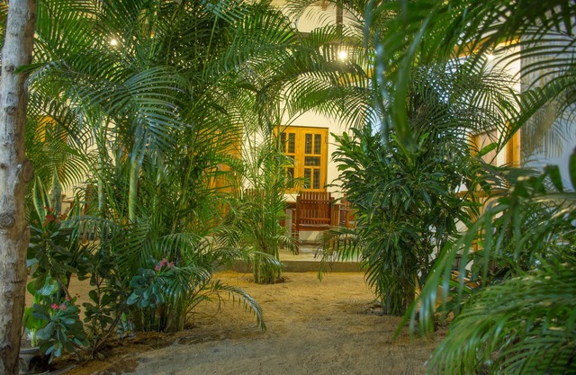 Eagle Resort Arugambay