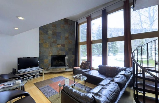 Eagle-Vail Ski/Golf Retreat