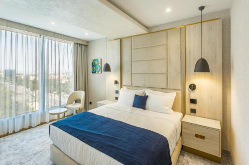 East Plaza Hotel