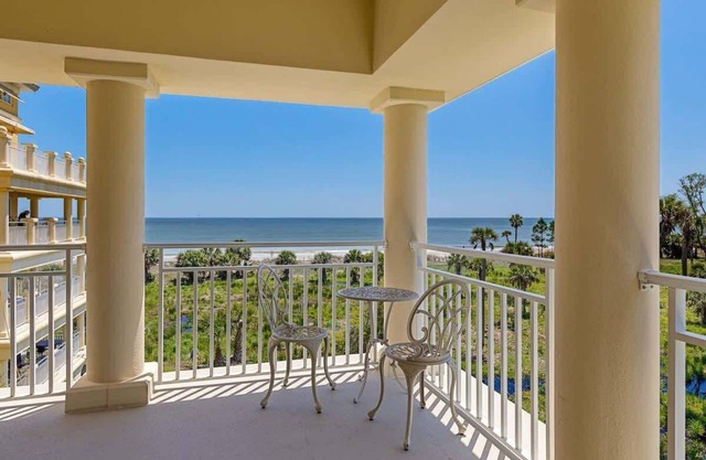 East Point Villa - Oceanfront 3bdr/3bth