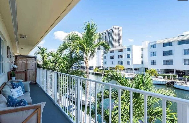 Eastern Shores "JEM" located in the Heart of Sunny Isle's, North Miami Beach!n1/