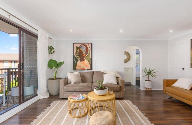 Easton's Escape, Light-filled & Centrally Located