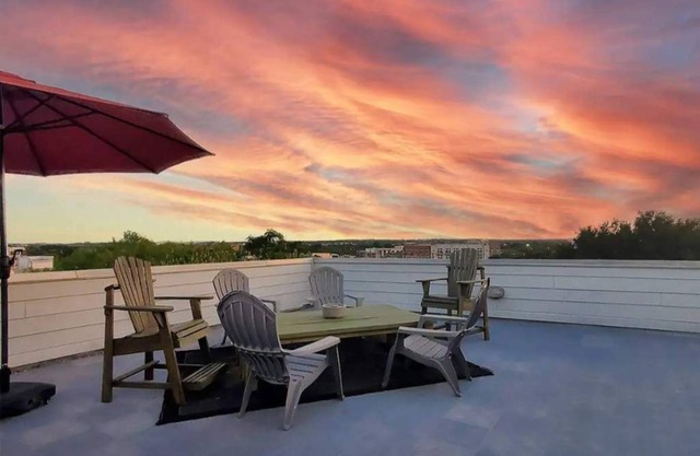 Eastside Hilltop Skyline Stunner