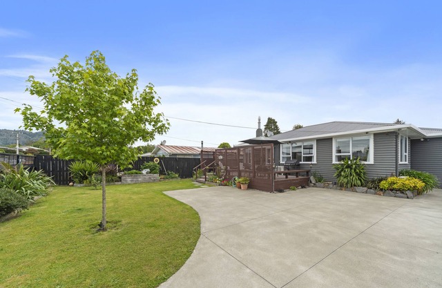 Easy on Elizabeth - Lake Taupo Holiday Home