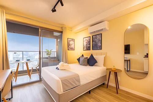 Easy Star - Lindo studio C/varanda no Alto da Boa Vista - MY01I