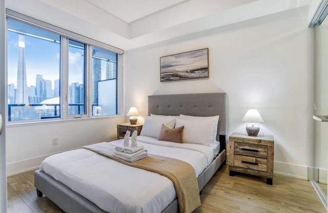 Eat Play Work - New! Front & Spadina Luxury Condo