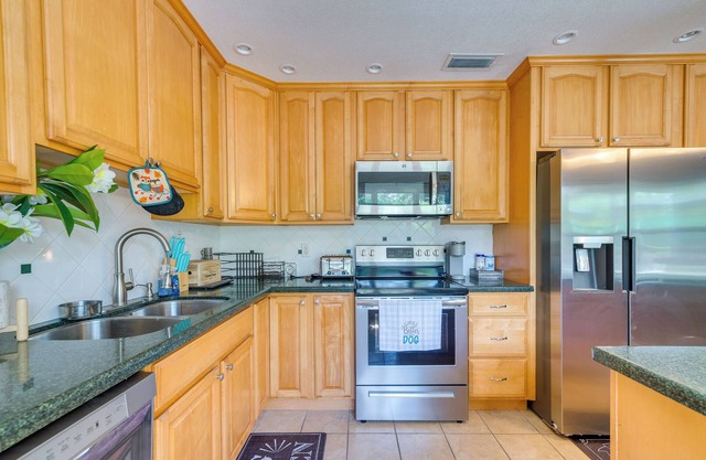 Eclectic Ocala Vacation Rental w/Private Pool!