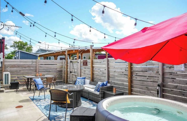 Eclipse Hot tub and billiards in Downtown Geneva