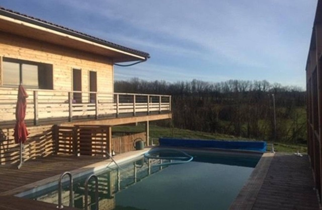 Eco-Friendly Wooden House with Private Pool in Scenic Dordogne