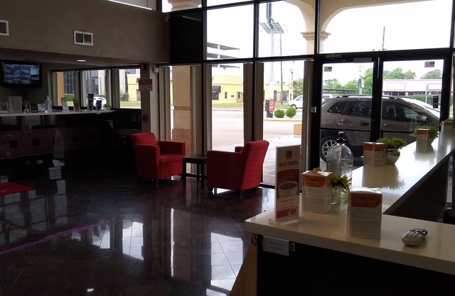 Econo Lodge Inn & Suites West - Energy Corridor