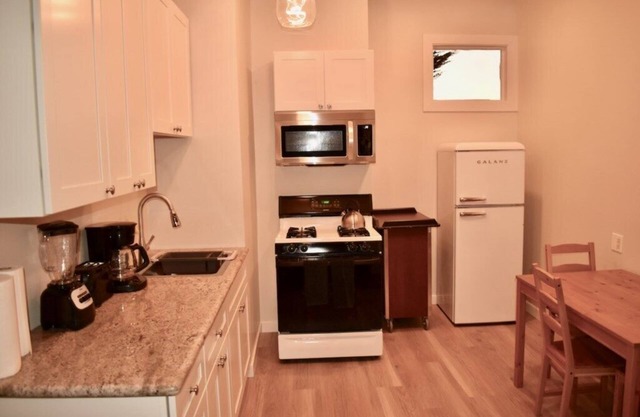 Economical One Bedroom in Great Location