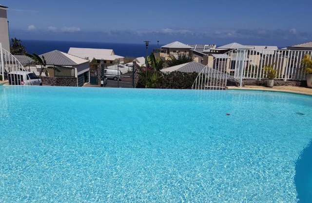 Eden Appartement, T2 49m2, 4 pers vue mer, piscine