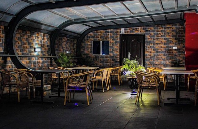 EdisPremier Hotel & Suites