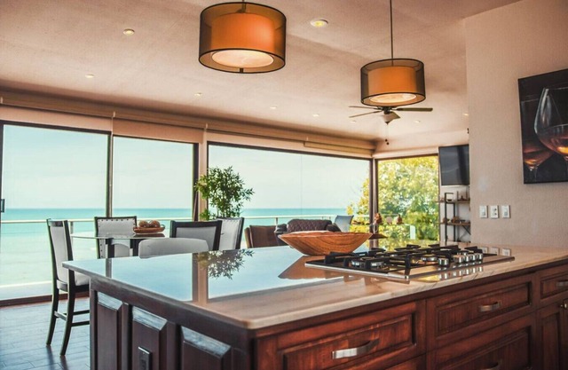 El Penthouse – Oceanfront Luxury – Panama Coast