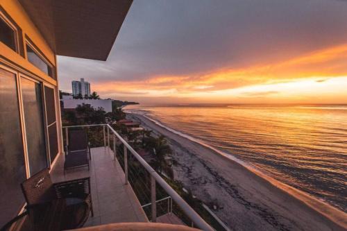 El Penthouse Suite