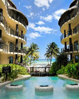 El Taj Oceanfront and Beachside Condo Hotel