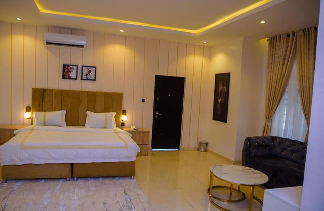 Elcastillo Homes